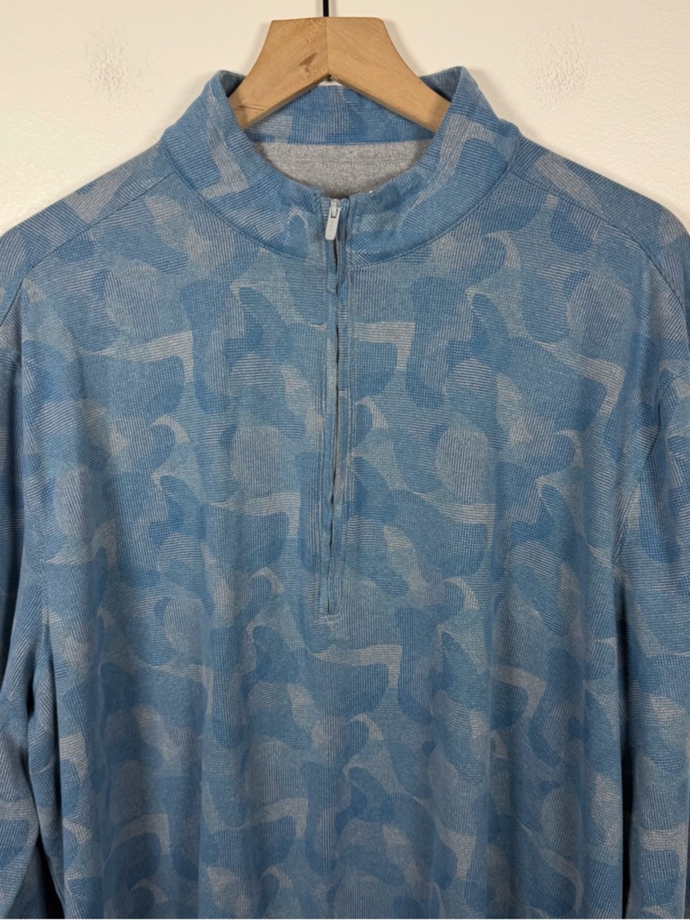 Johnnie-o Dowell Performance Fleece Camo 1/4 Zip Sweatshirt Mens Size XL Blue - Picture 3 of 7